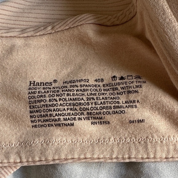 Hanes Ribbed Nude Bra - Picture 4 of 5